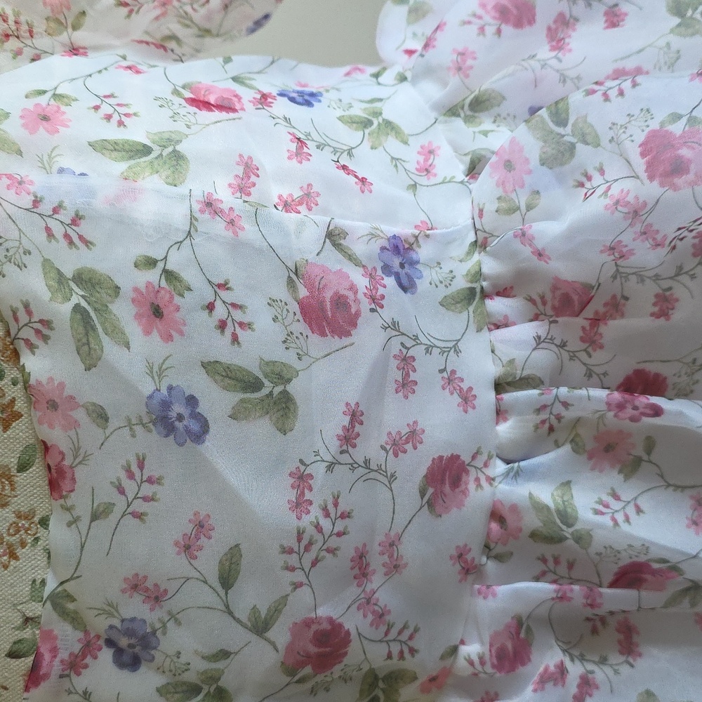 Audrey Parks Floral Puff Sleeve Kids Dress Size Medium - Picture 2 of 5
